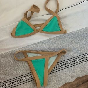 Dippin’ daisys bikini